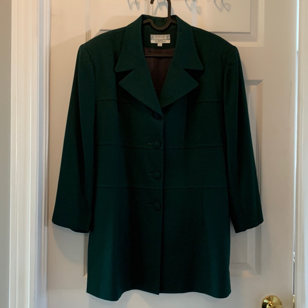 BRAEMAR PETITES by Jeremy Scott 100% wool dark green jacket.